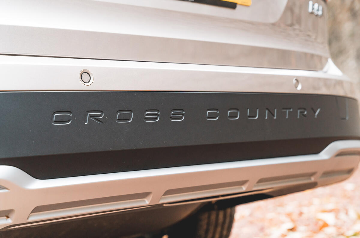 Volvo V90 Cross Country Review 2024, Price & Specs | Autocar