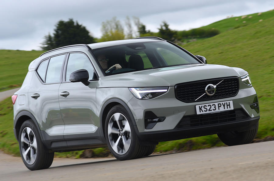 volvo xc40 review 2024 01 front cornering