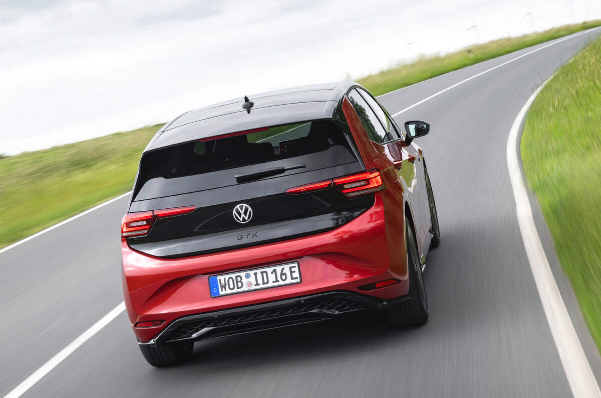VW ID3 GTX review 2024 03 travelling arrière