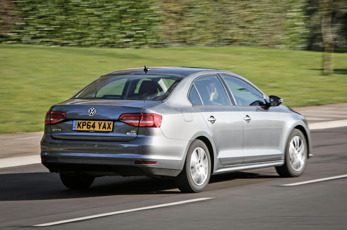 2014 Volkswagen Jetta 2.0 TDI SE UK first drive