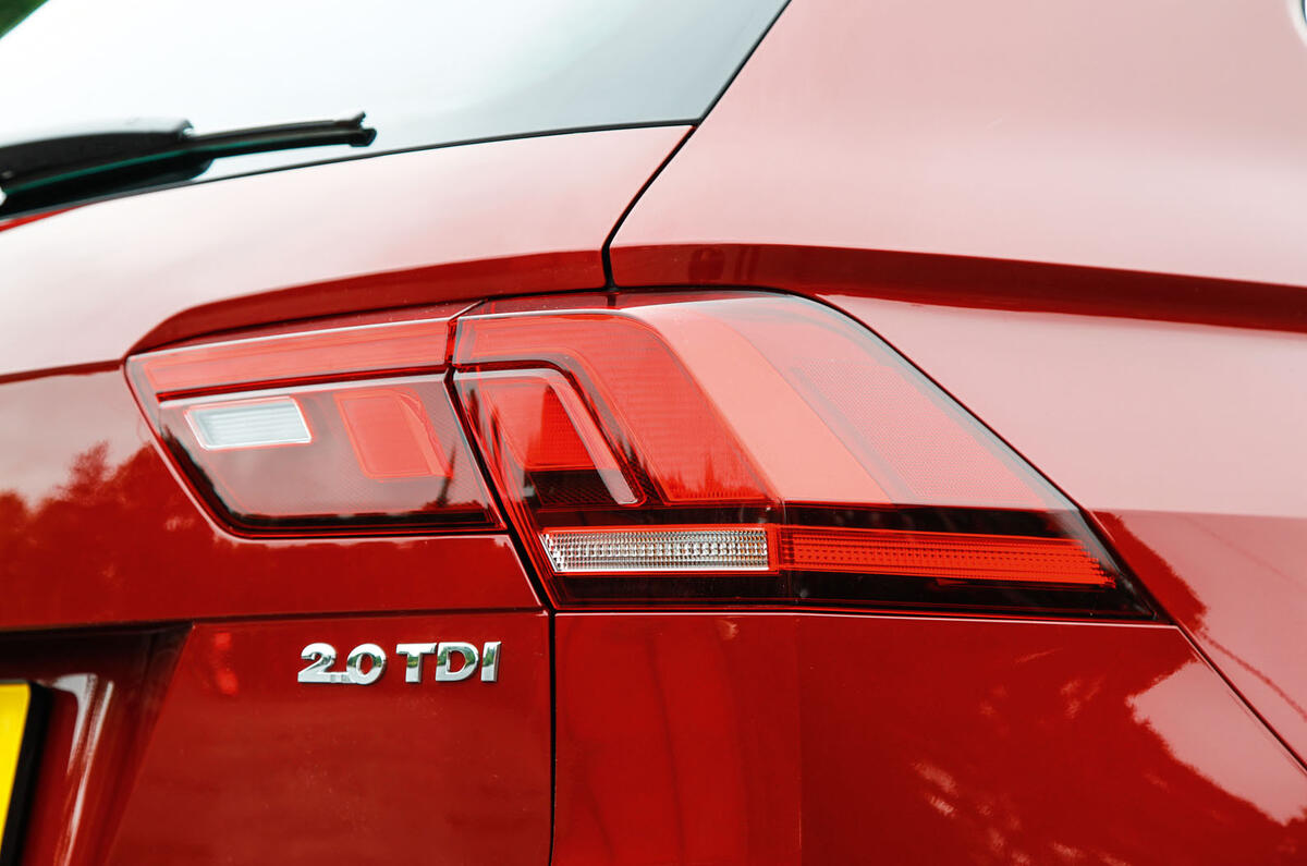 Volkswagen Tiguan rear lights