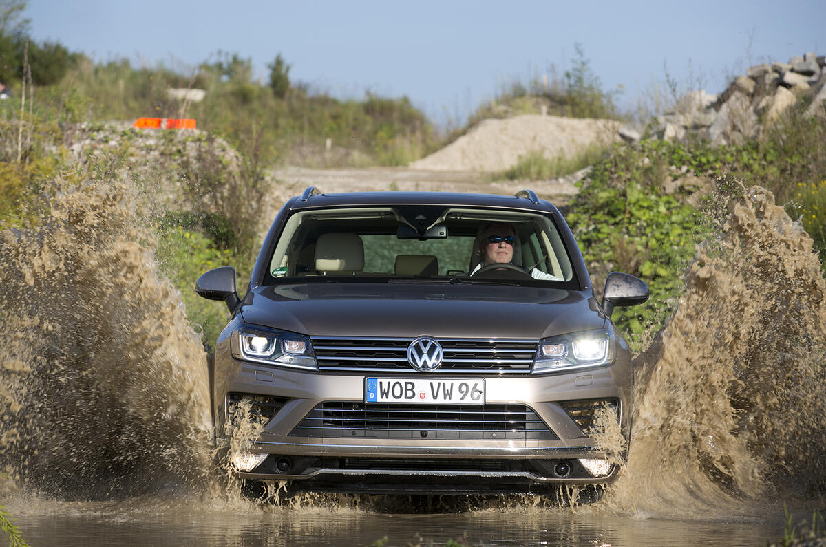 Volkswagen Touareg V6 TDI SCR BlueMotion Technology 4Motion First Drive