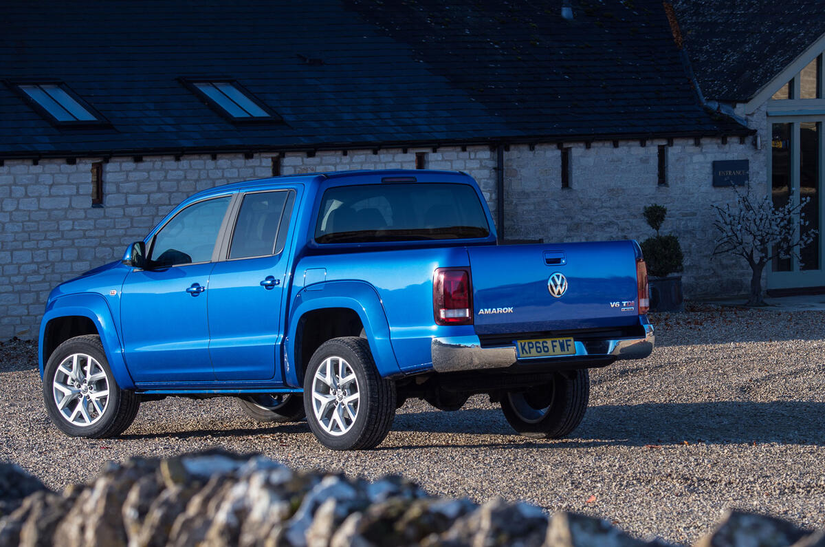 Volkswagen Amarok rear quarter