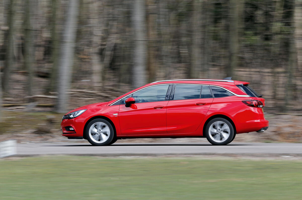 Astra Sports Tourer Test 19