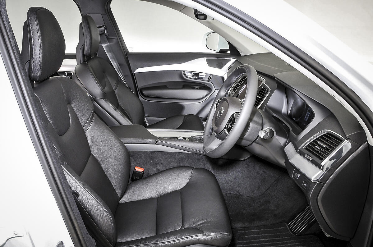 Volvo XC90 interior