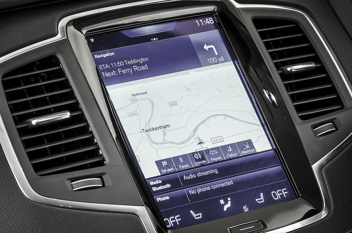 Volvo XC90 infotainment system