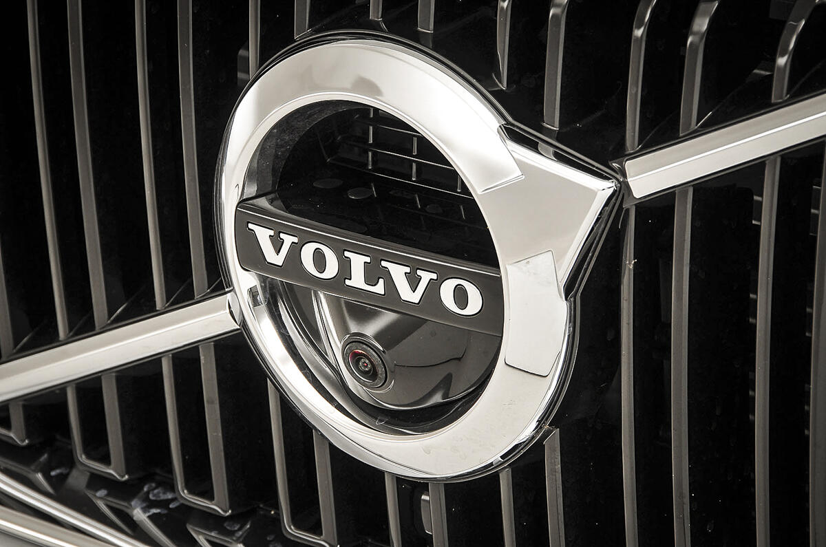 Volvo badging