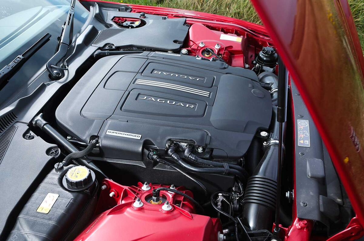 Comparison Jaguar Xk Dynamic R Versus F Type R Coupe Autocar