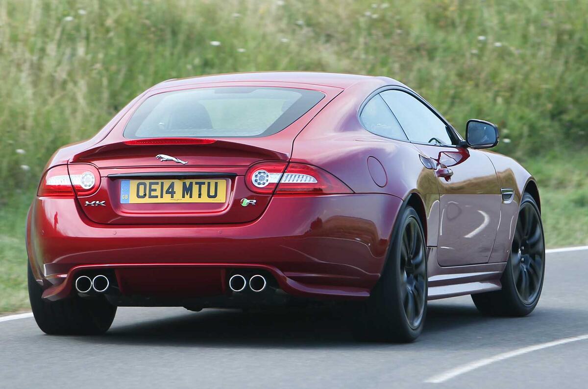 comparison jaguar xk dynamic r versus f type r coupe autocar