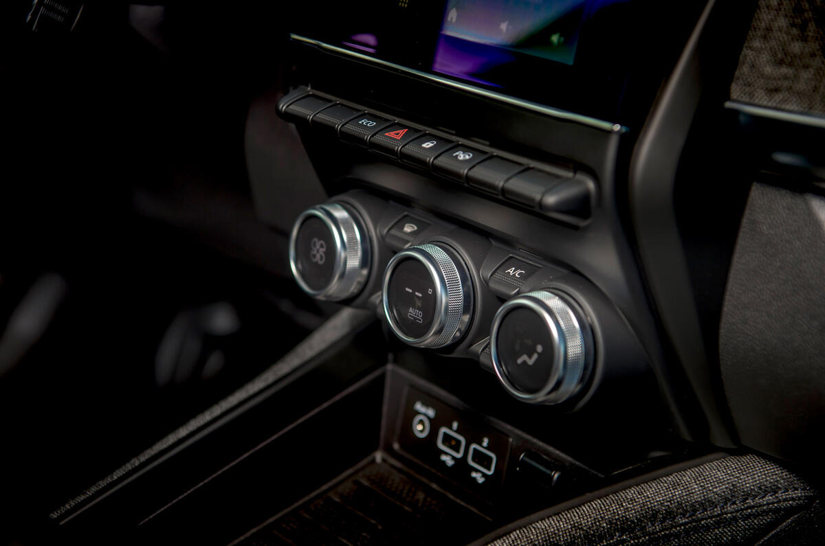 Renault Zoe 2020 road test review - climate controls