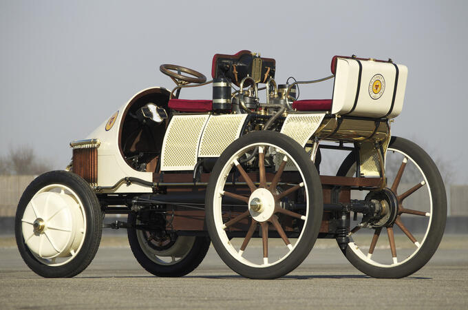 Lohner porsche mixte