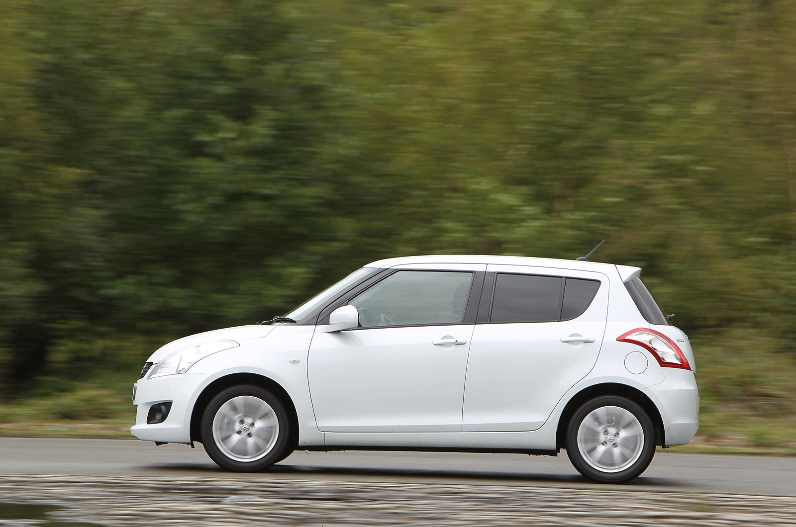 Used Suzuki Swift 2010-2013 review