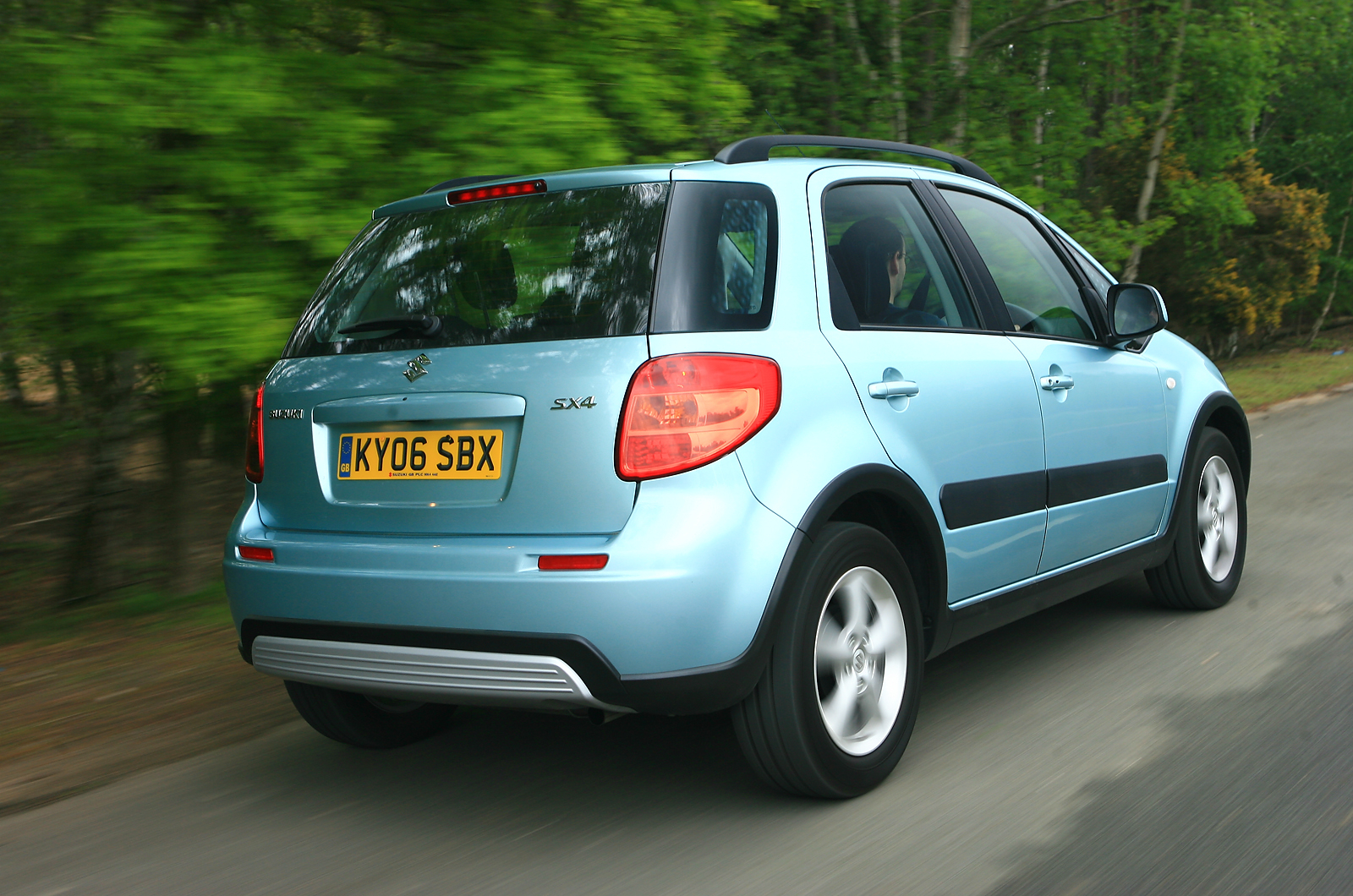 Suzuki SX4 rear quarter