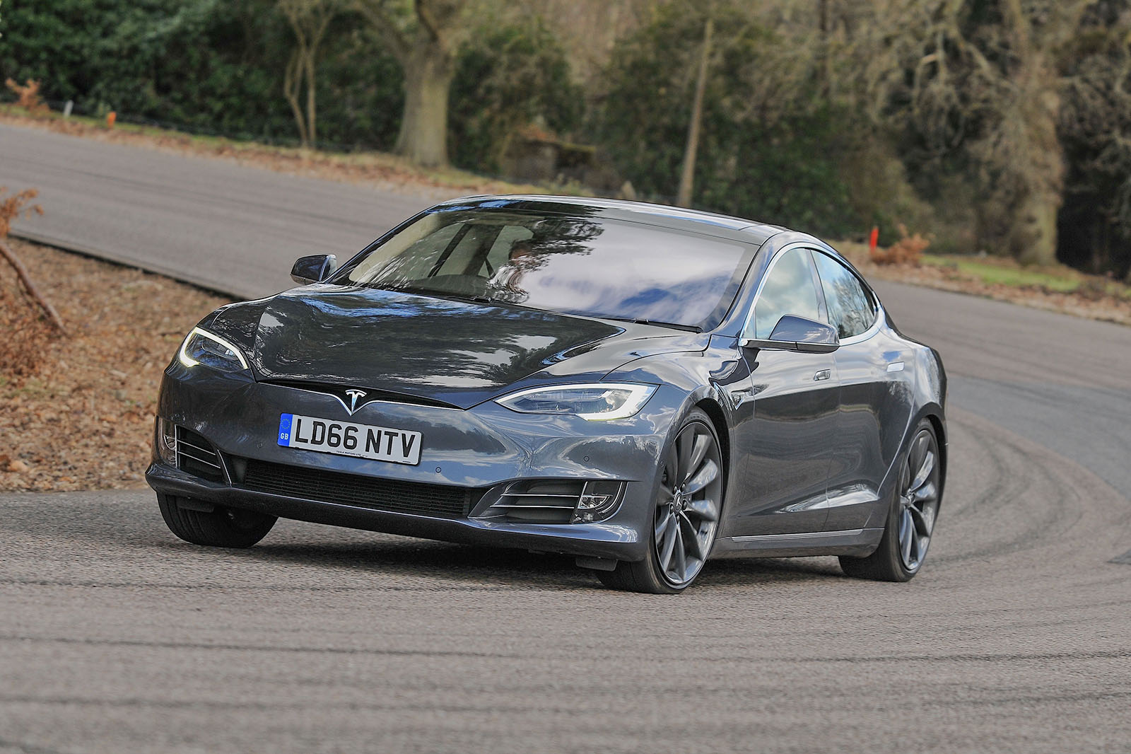 Tesla model s price uk