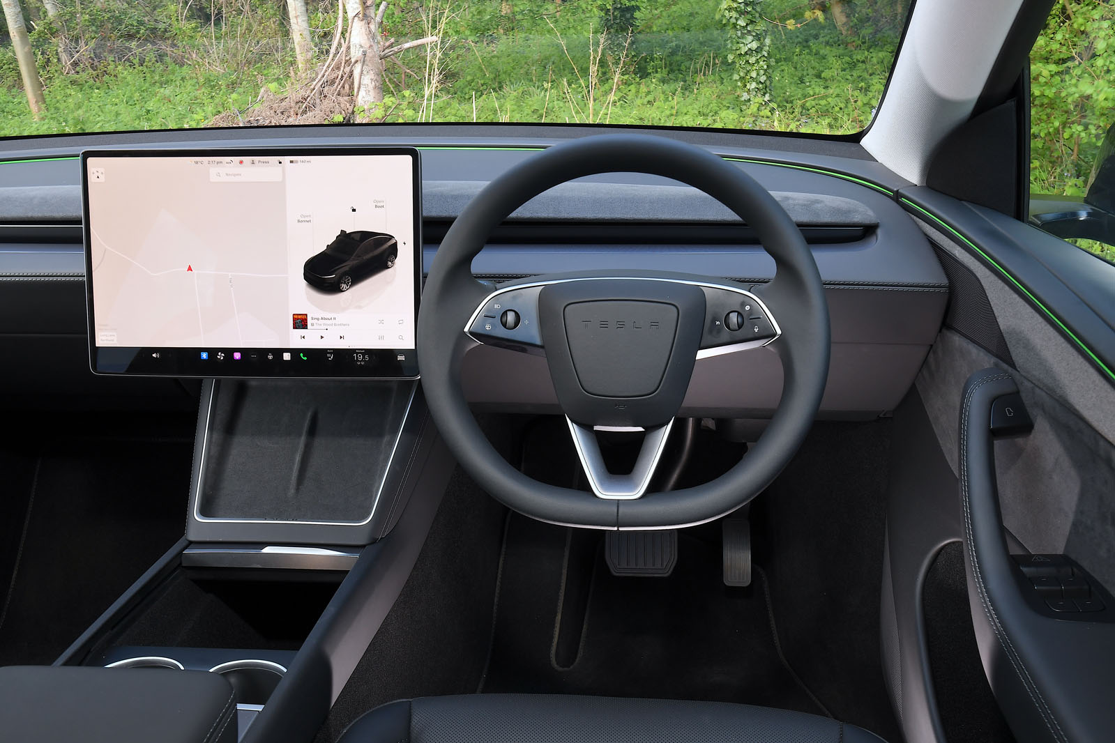 Tesla Model Y 2025 Review dash 9268