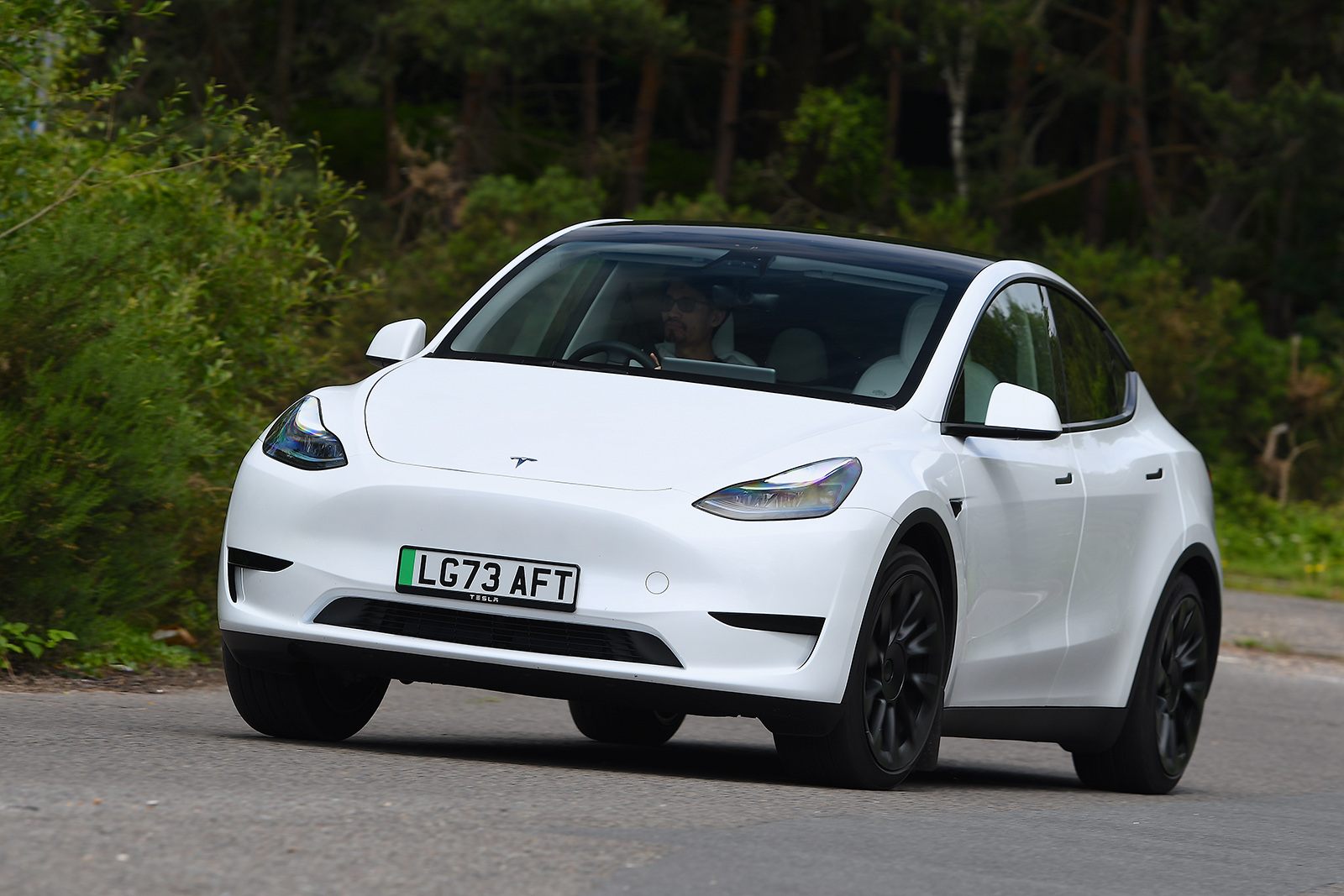 https://www.autocar.co.uk/Best%20electric%20cars%20for%20towing%20Tesla%20Model%20Y