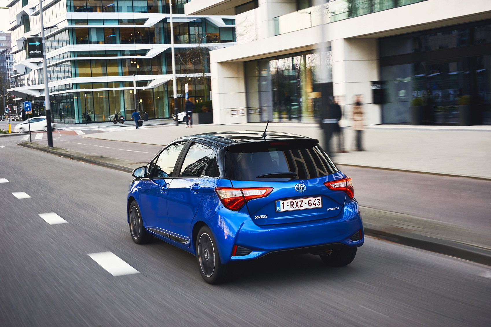 Toyota Yaris Hybrid rear