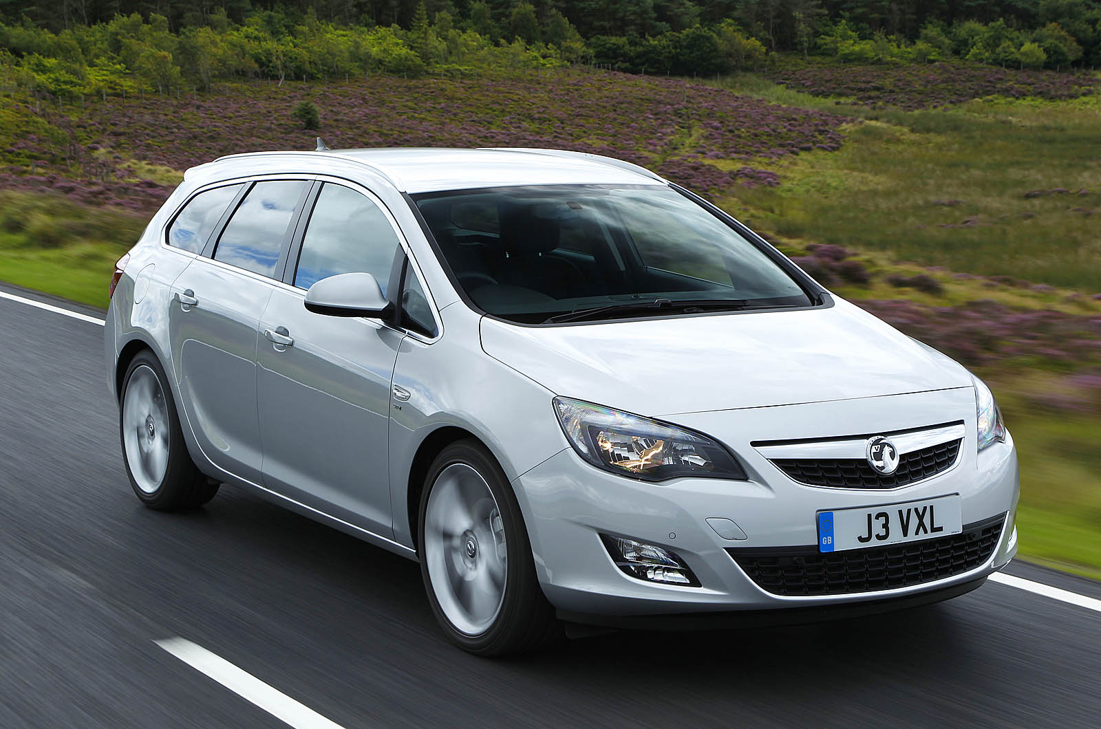 2010 car sales beat 2009 | Autocar