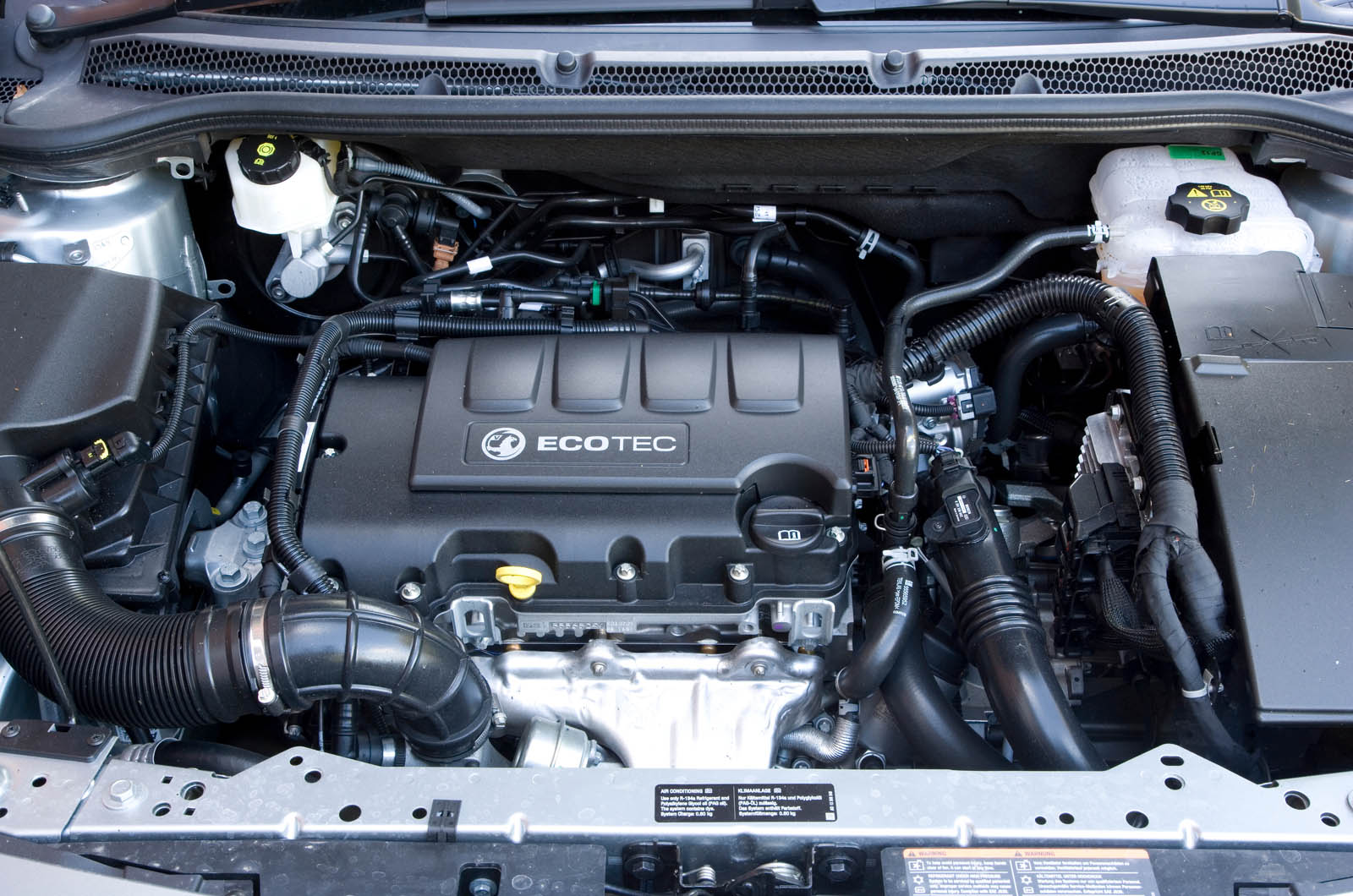 1.4-litre Vauxhall Astra petrol engine