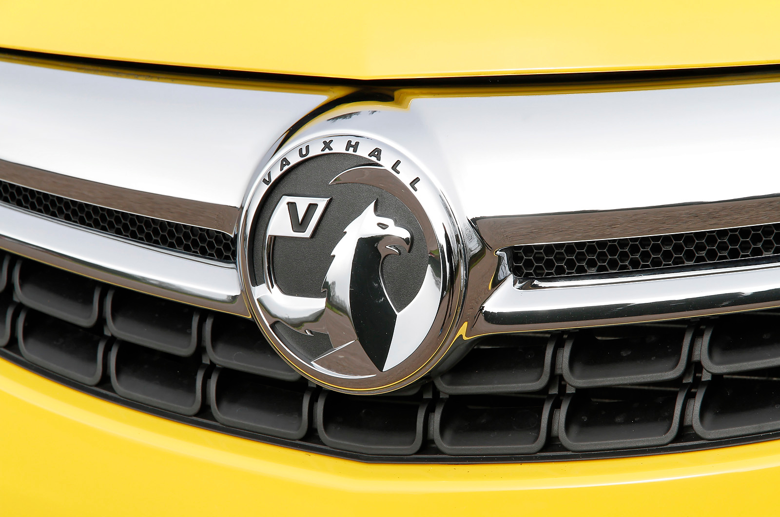 Vauxhall badge