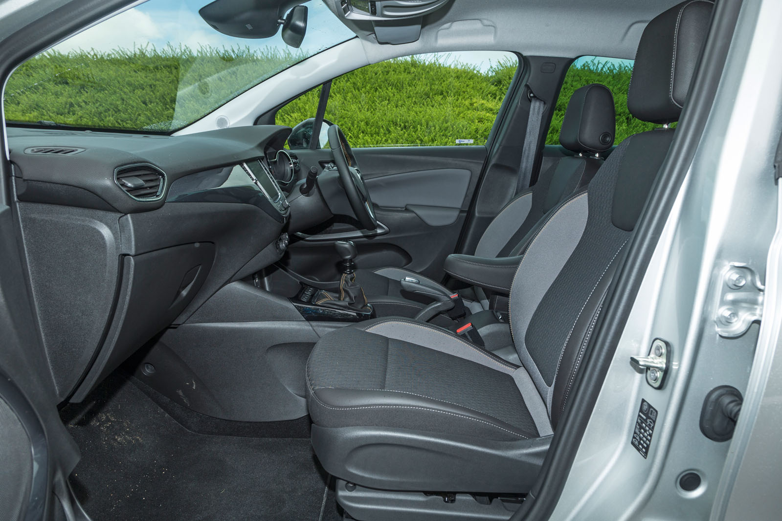 Vauxhall Crossland X interior