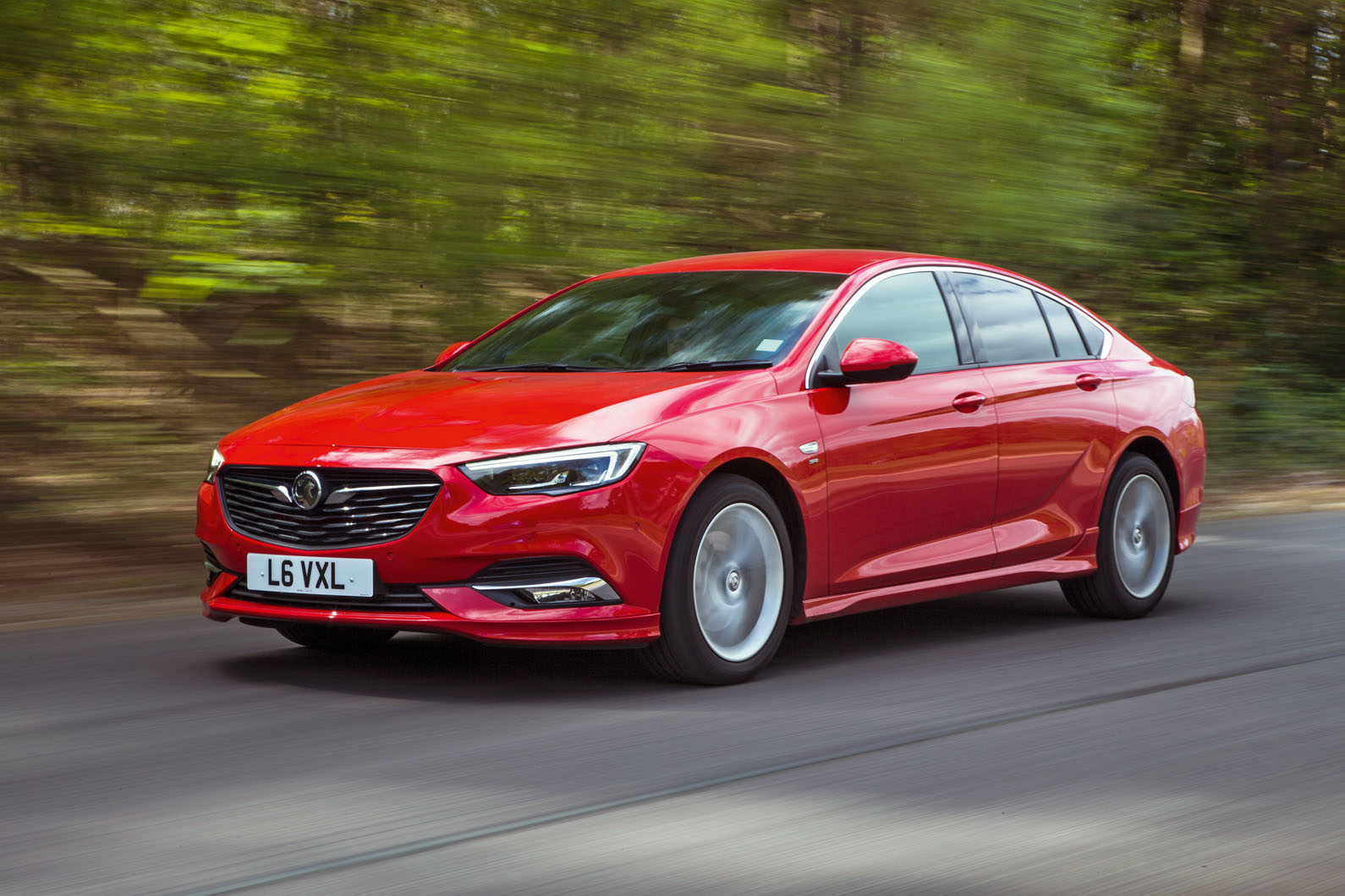 2017 Opel Insignia Grand Sport First Drive, Review