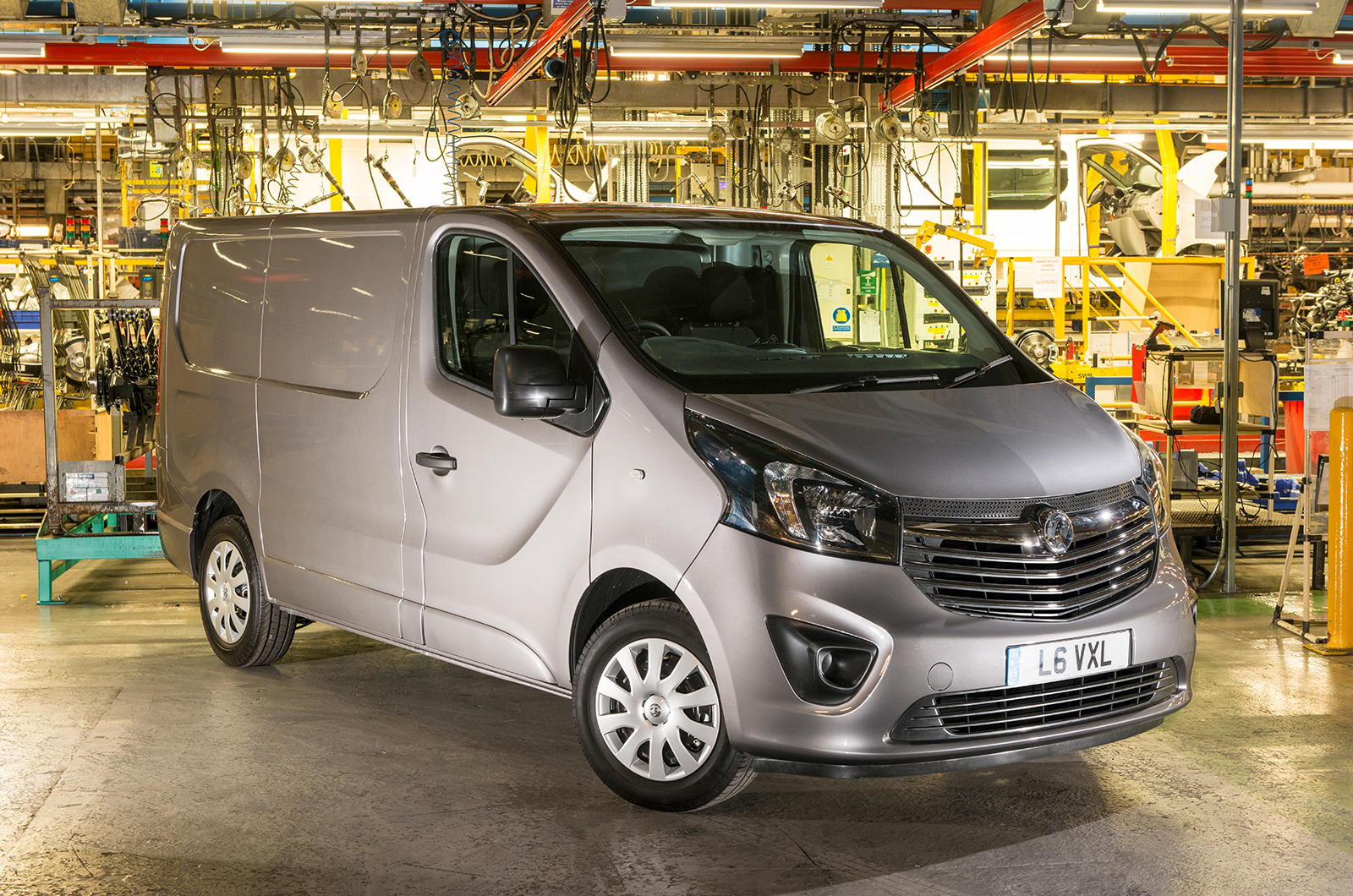 New Vauxhall Vivaro and Renault Trafic vans to launch this summer