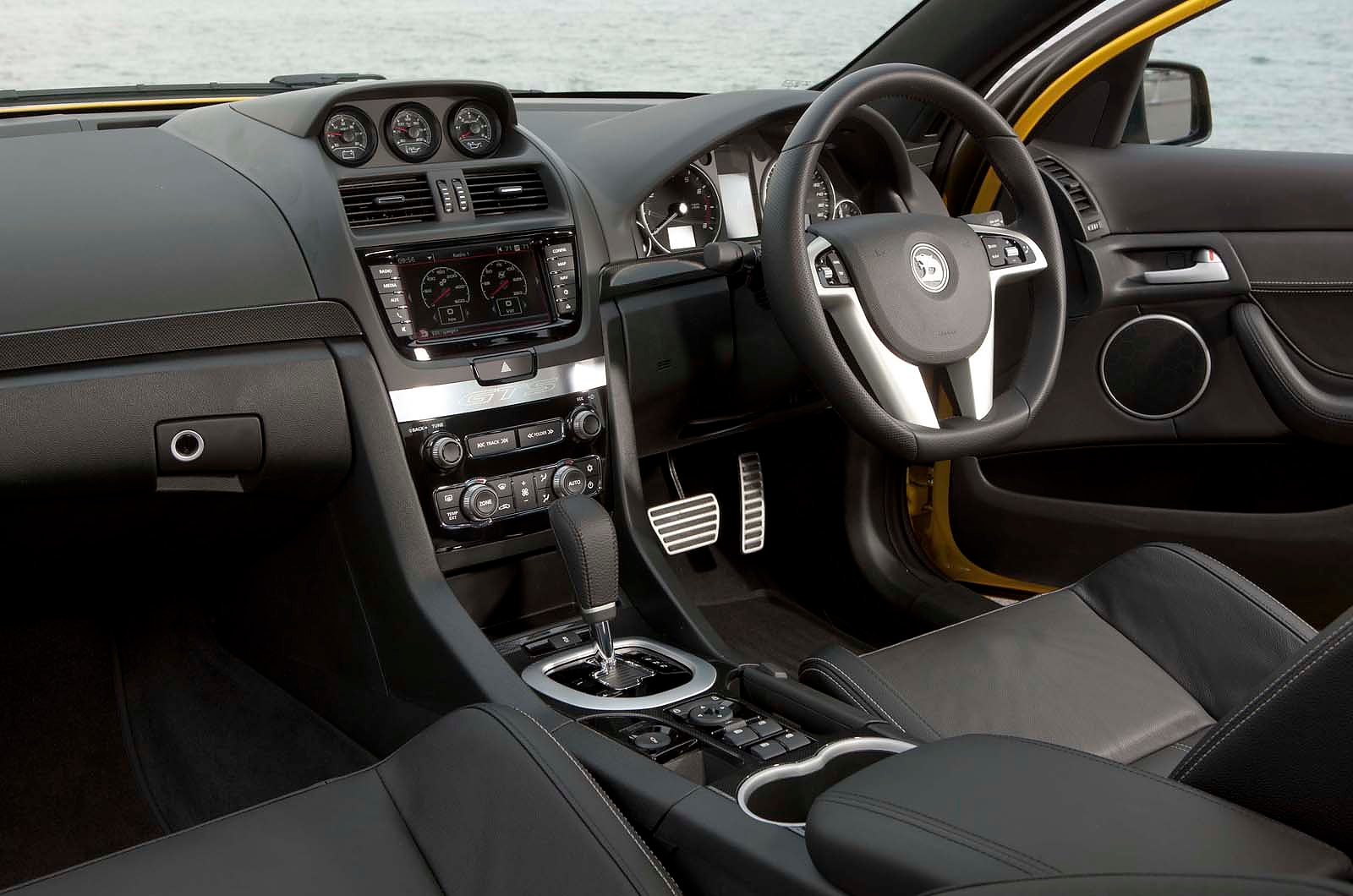 Vauxhall VXR8 interior