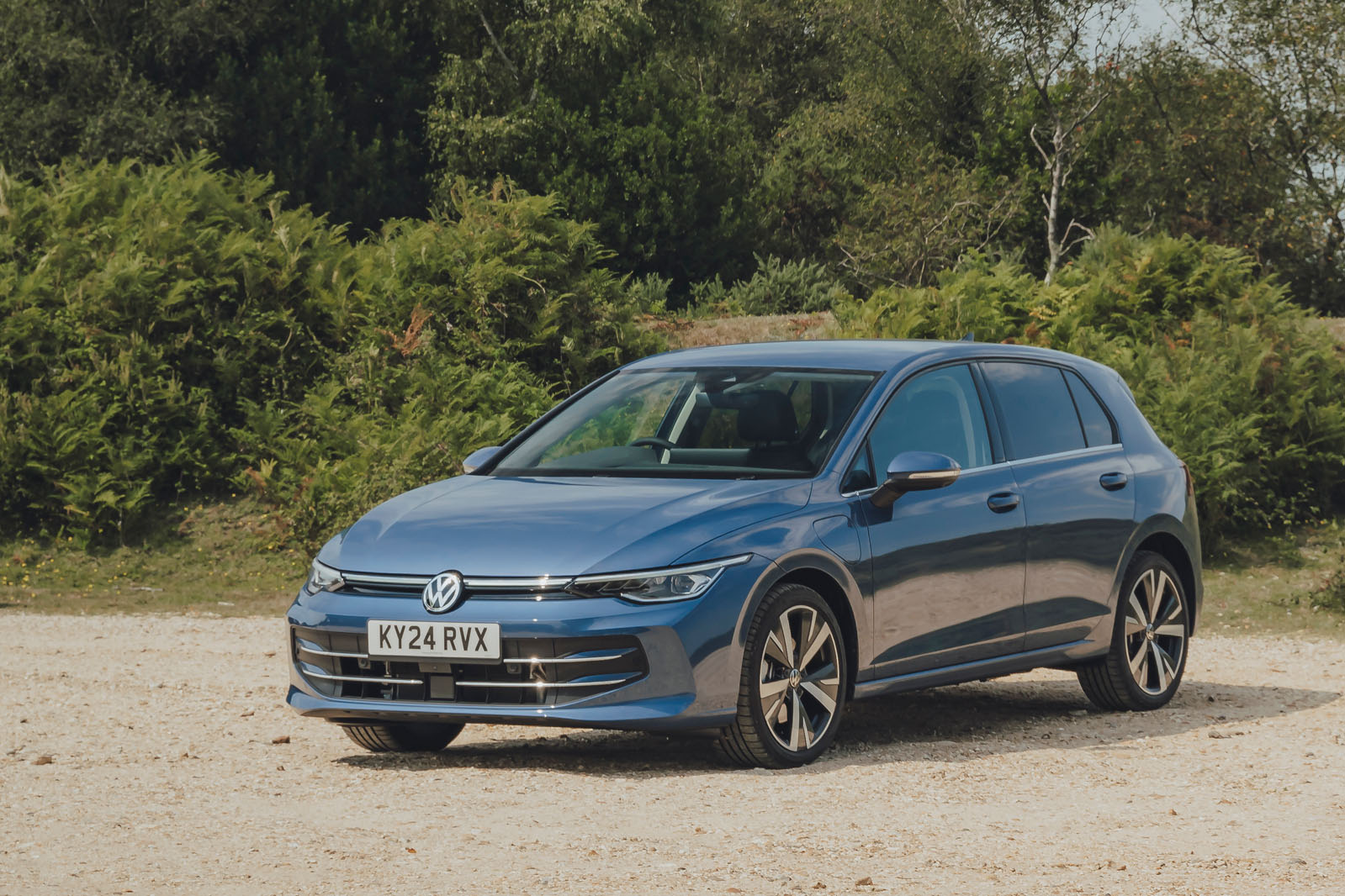 Volkswagen Golf eHybrid avant statique 2 Volkswagen Golf eHybrid avant statique 2