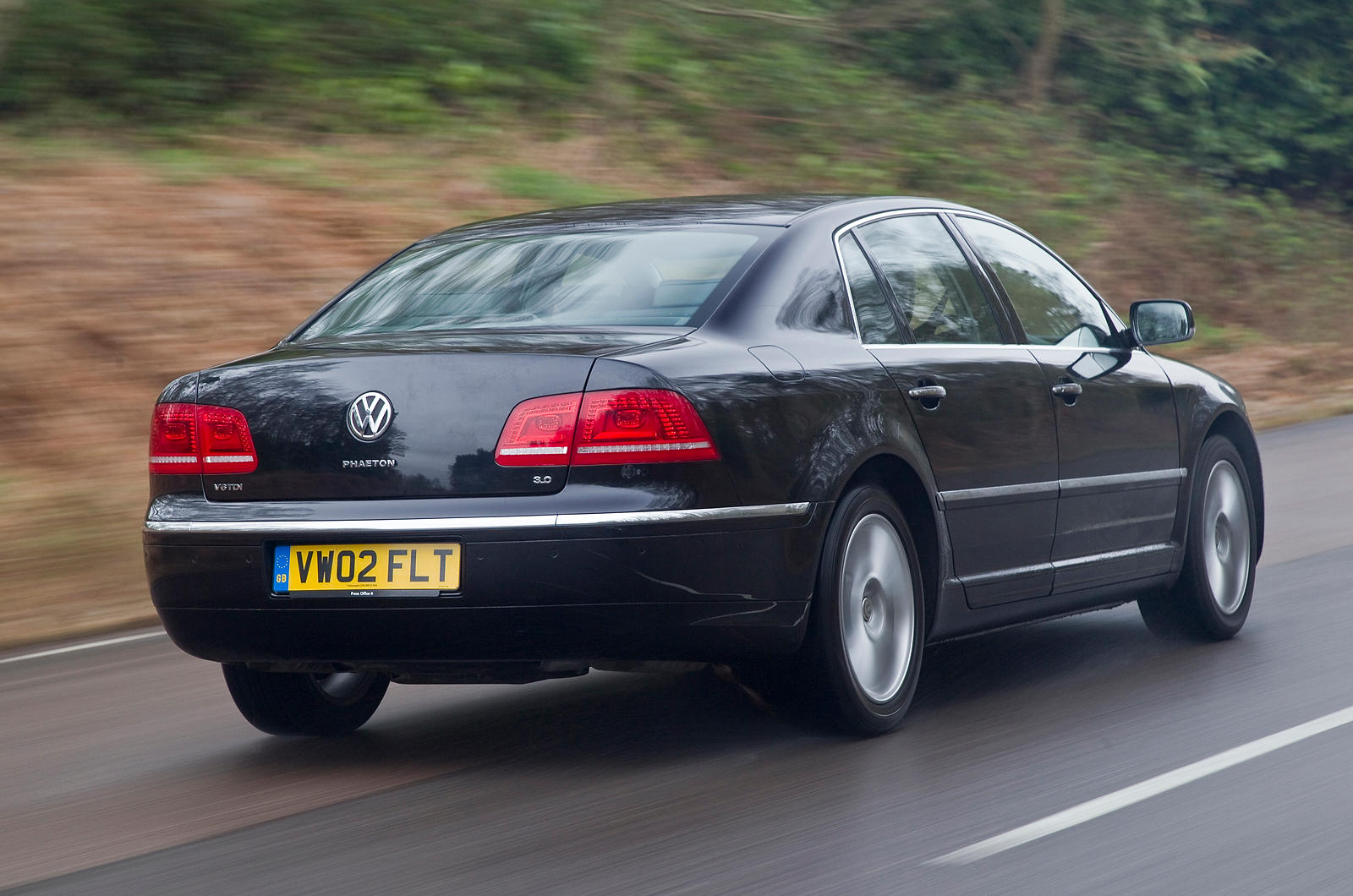 Volkswagen Phaeton rear quarter