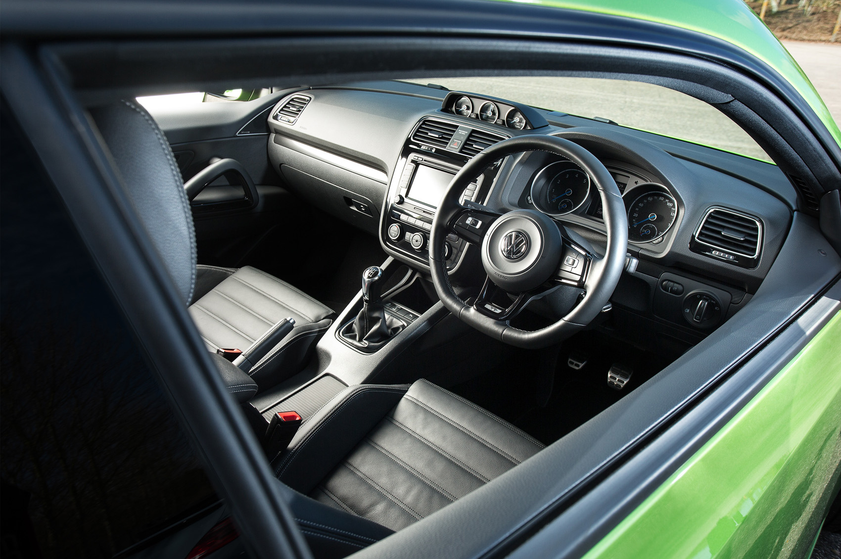 Volkswagen Scirocco R interior