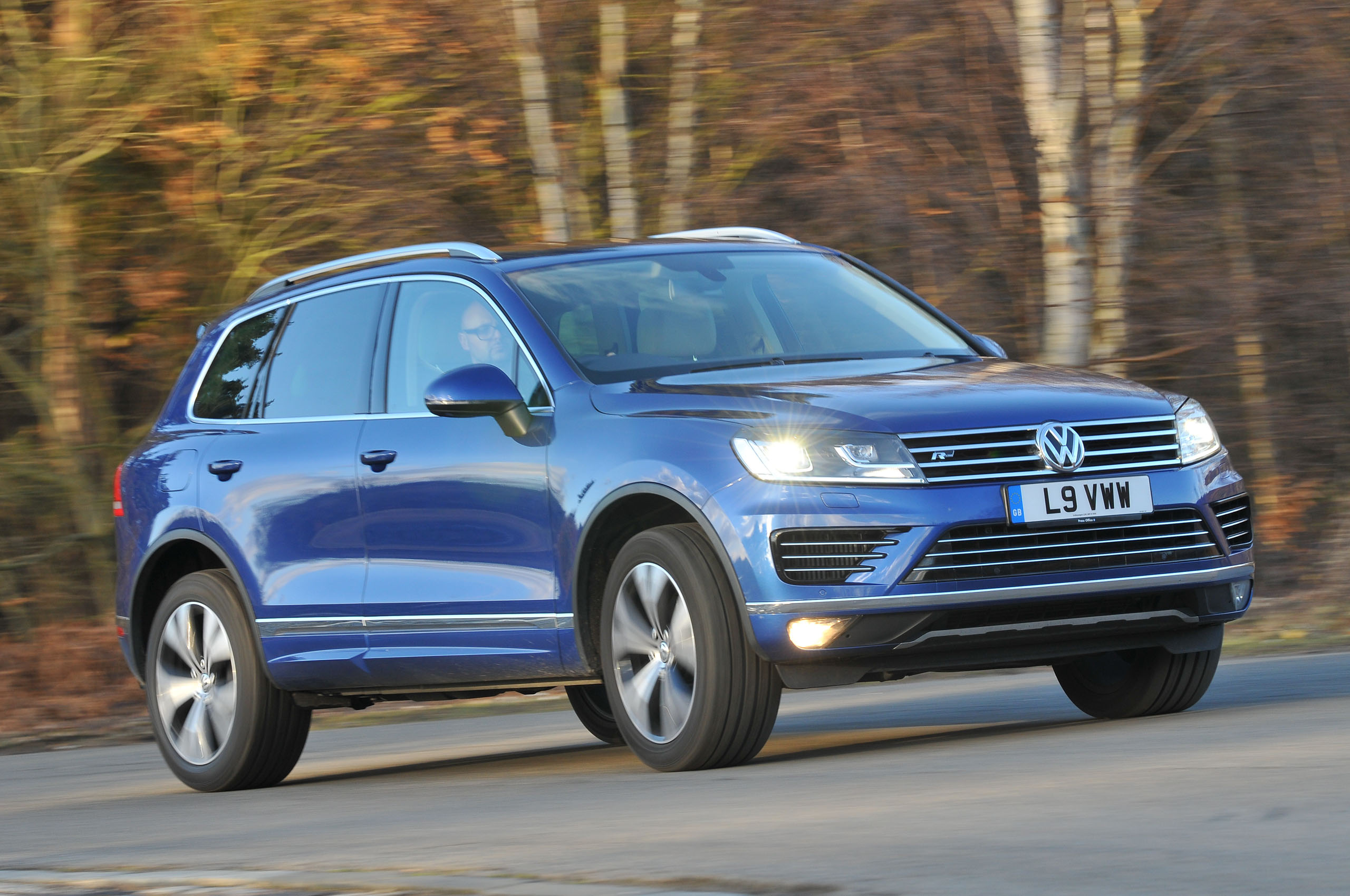 Volkswagen Touareg cornering