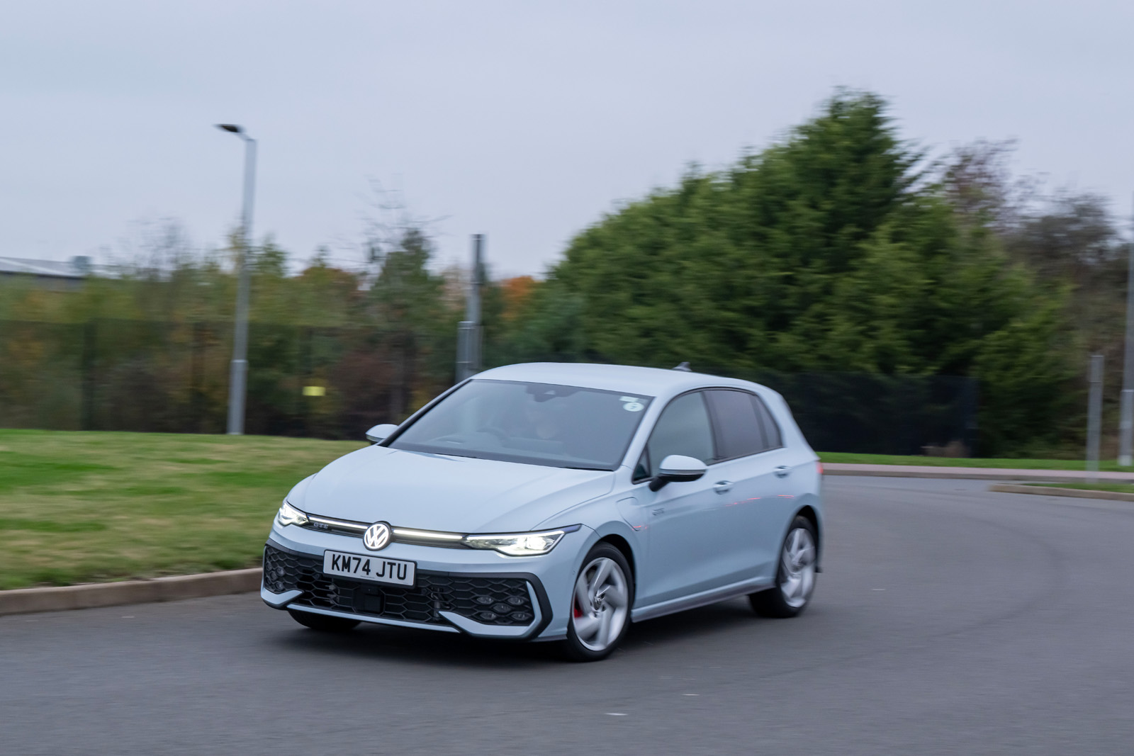Volkswagen Golf GTE - essai - virages serrés Volkswagen Golf GTE essai virages serrés