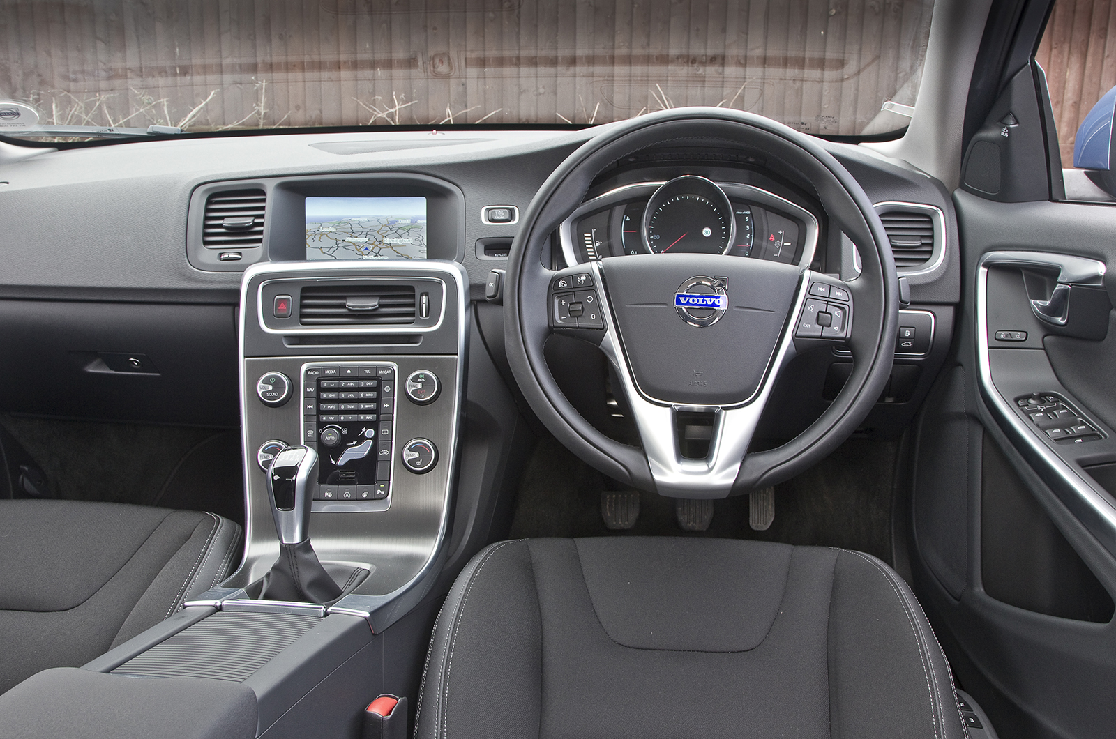 Volvo S60 dashboard