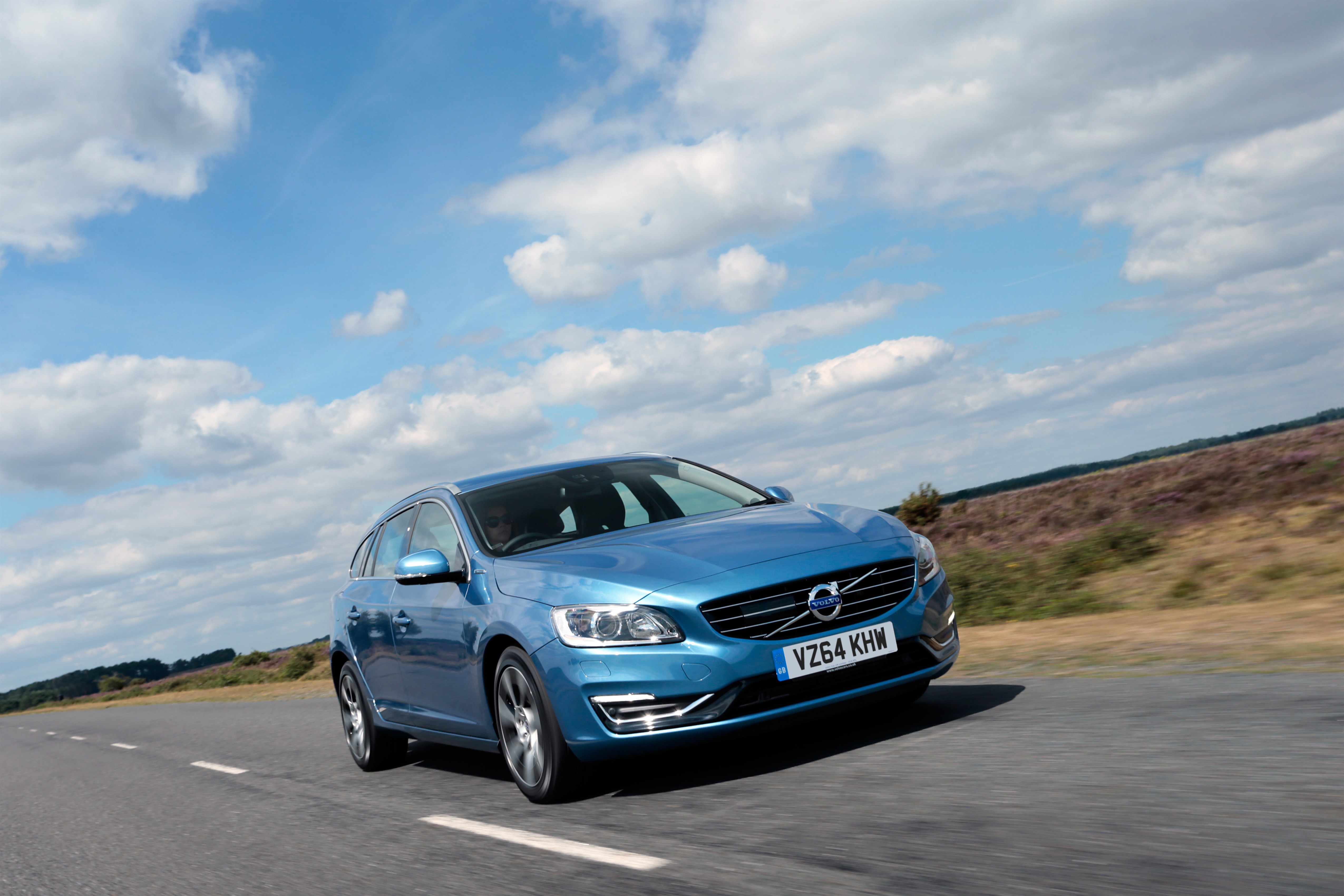 Volvo V60 front quarter