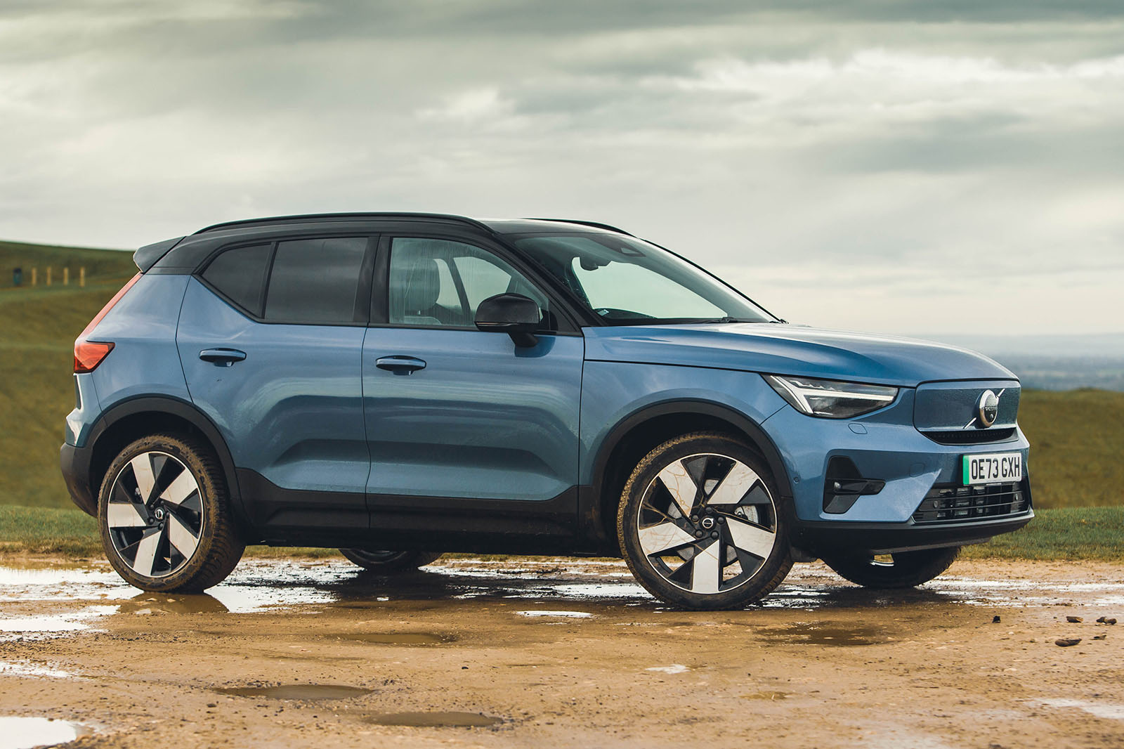 volvo xc40 recharge review 2024 30 sttic front