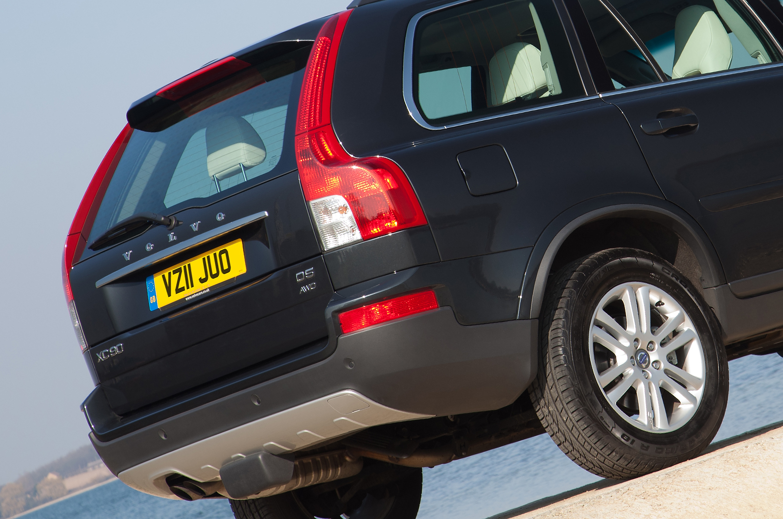 Volvo XC90 rear end