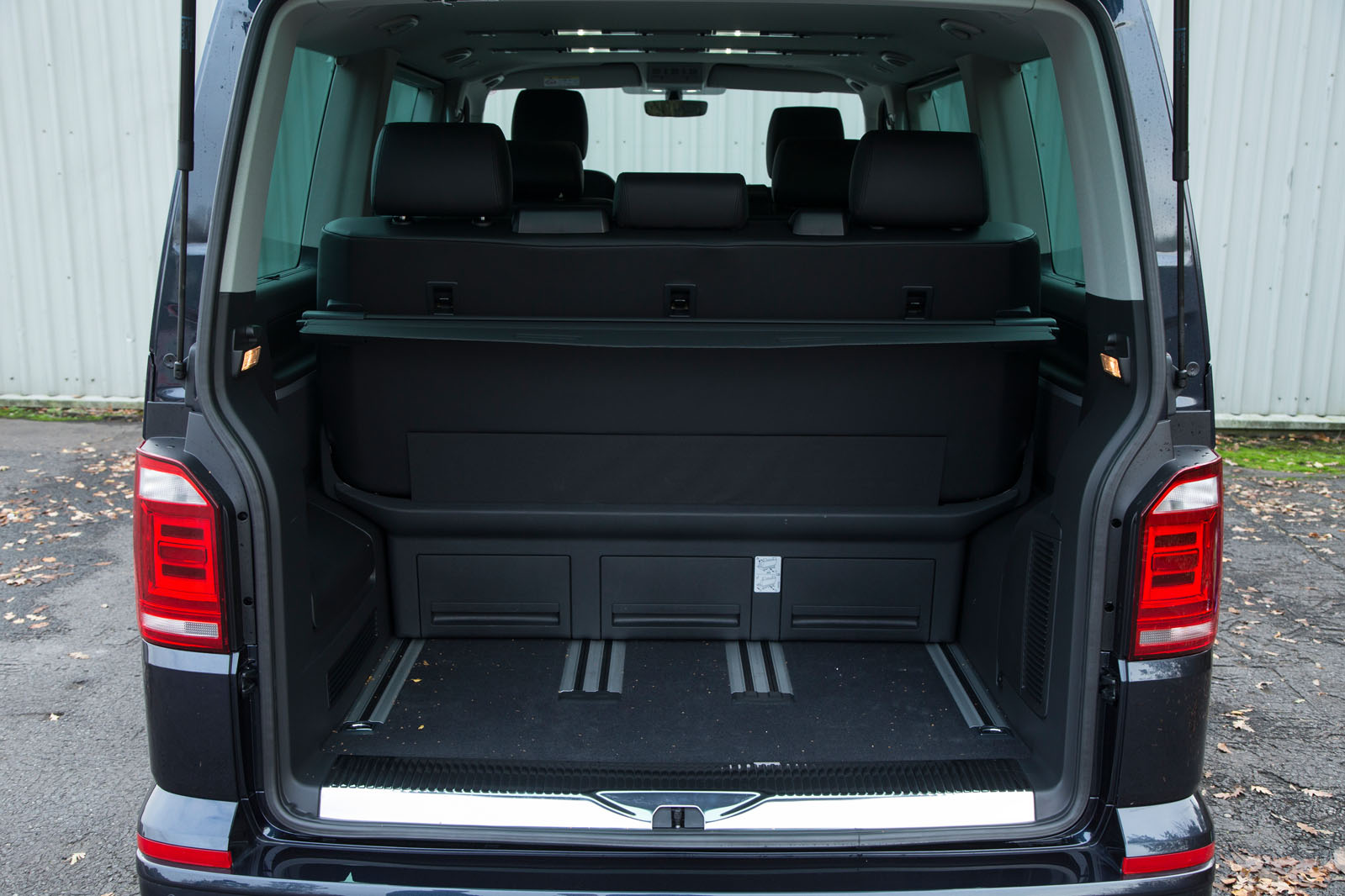 volkswagen caravelle 8 seater