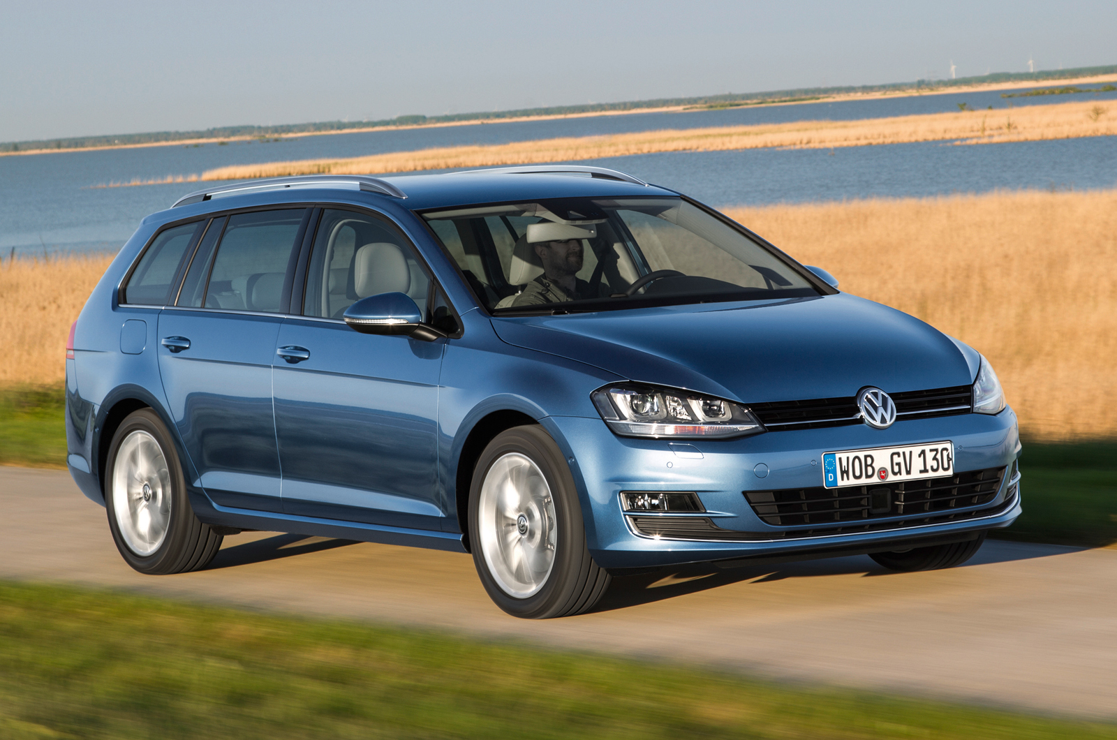 Volkswagen Golf estate 2.0 TDI SE 150 first drive review review Autocar
