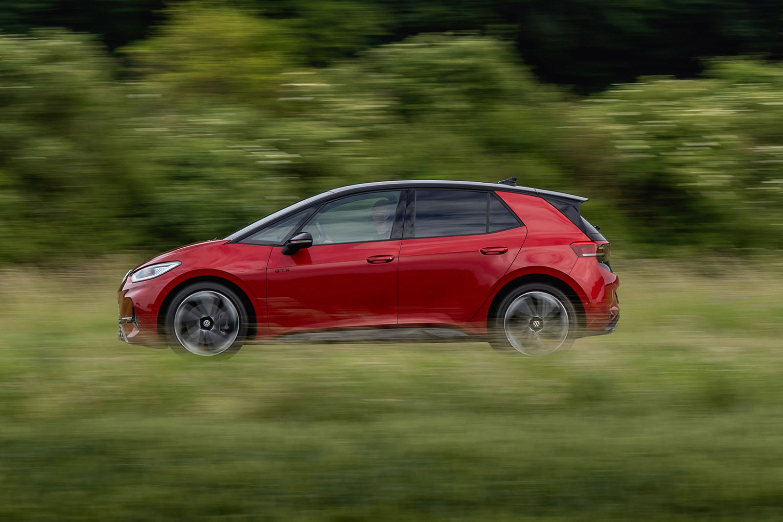 VW ID3 GTX avis 2024 02 panoramique latéral