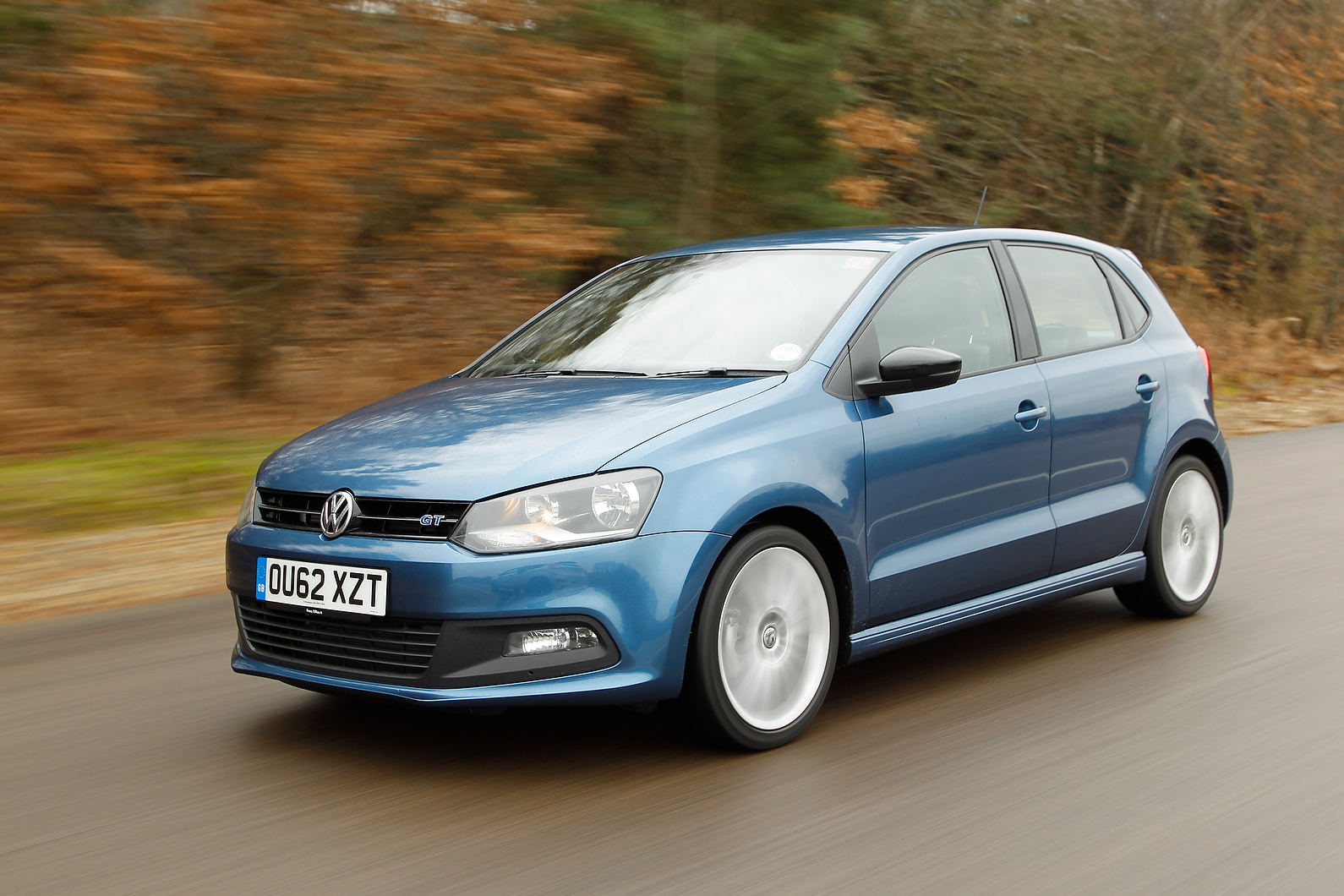 Volkswagen Polo BlueGT front quarter