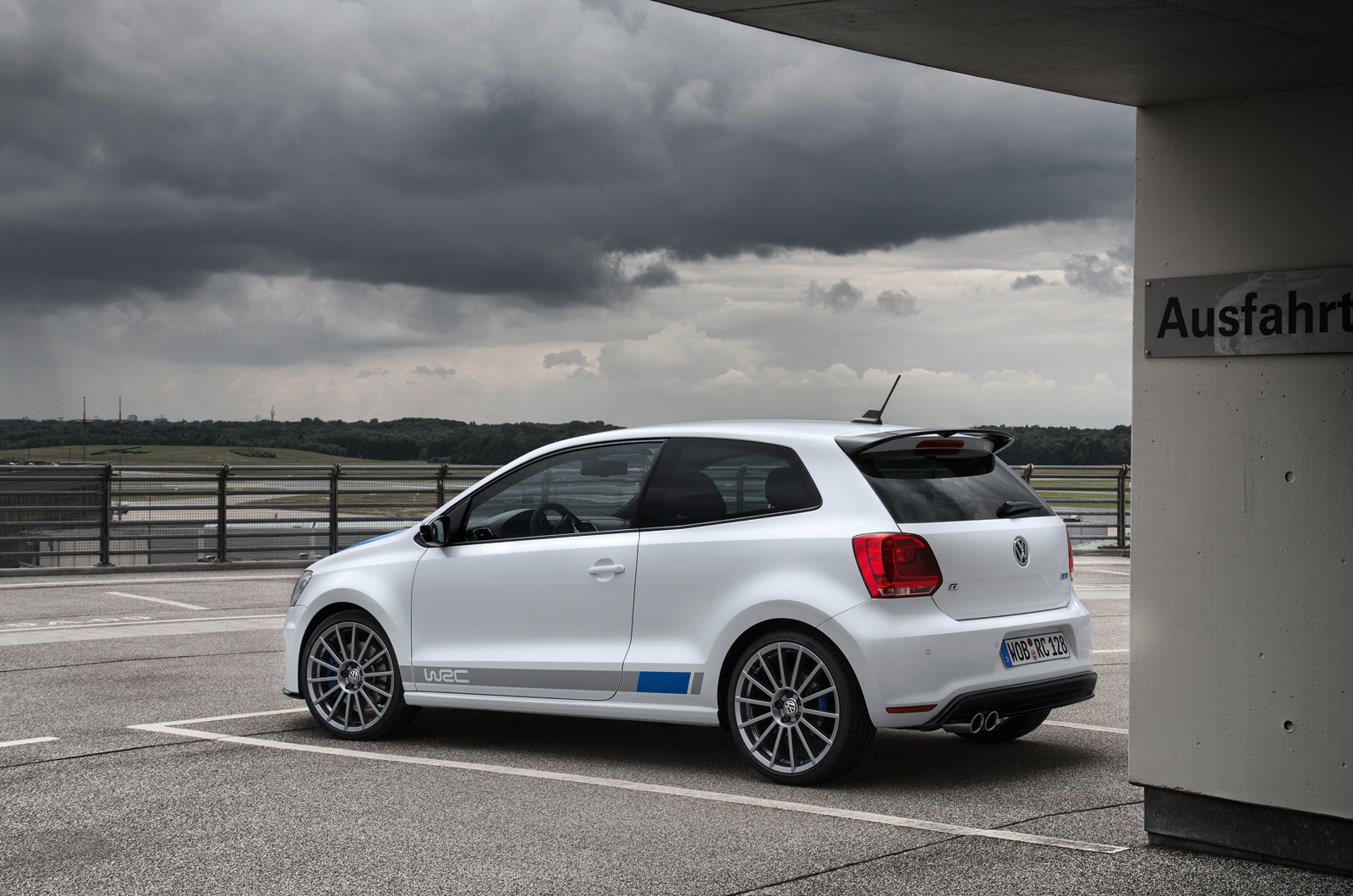 Volkswagen polo wrc edition online
