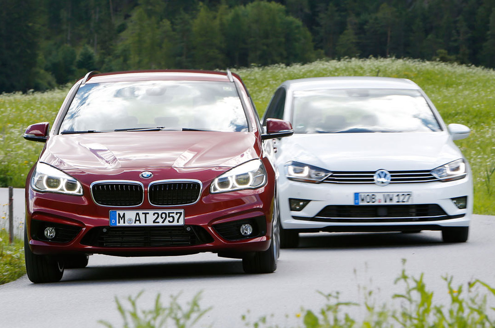 Comparison Bmw 2 Series Active Tourer Vs Vw Golf Sv