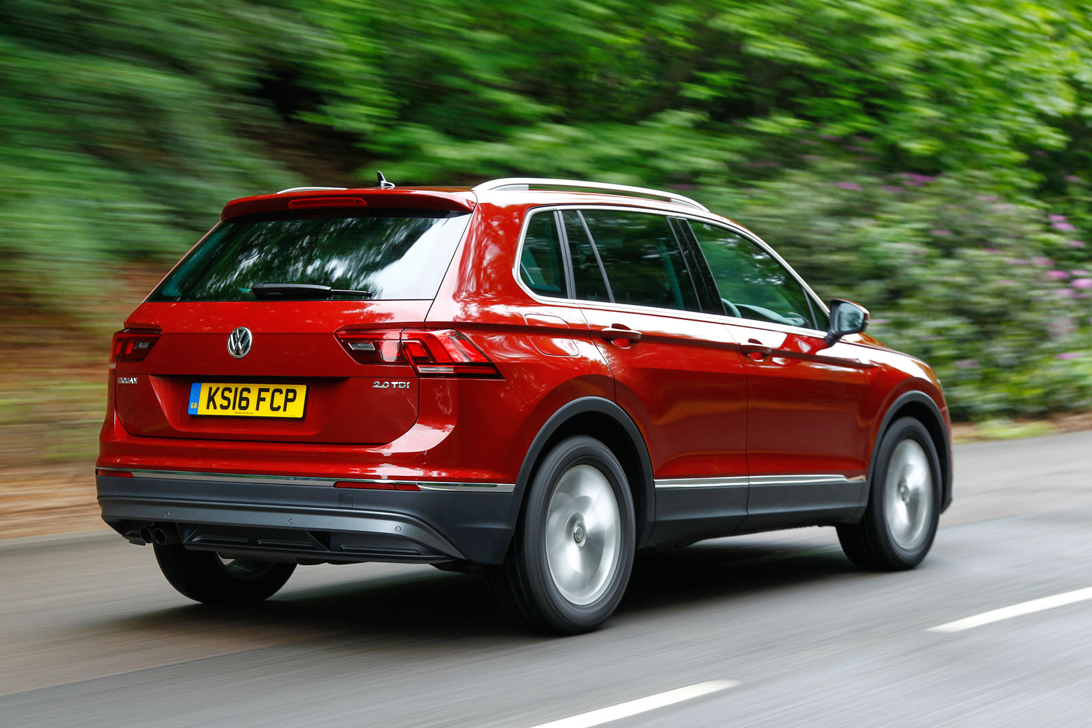 Volkswagen Tiguan rear