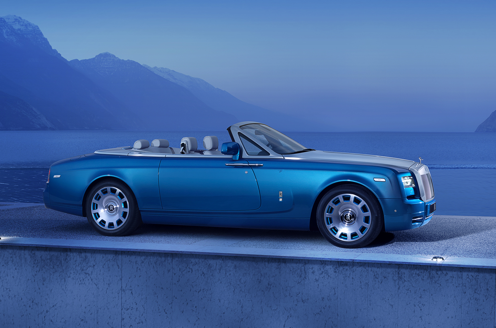 Bespoke RollsRoyce Phantom Drophead Coupe Halloween Special  GTspirit